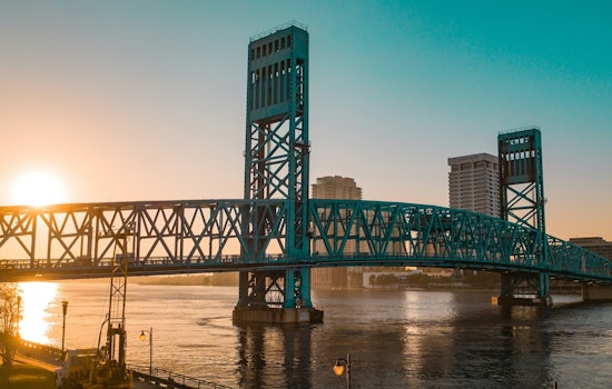 Jacksonville Awaits Sunny Skies with a Hint of Weekend Showers, NWS Forecasts Pleasant Weather Ahead