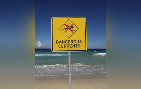 Jacksonville's NWS Issues High Surf Advisory and Rip Current Risk as Mixed Weather Approaches