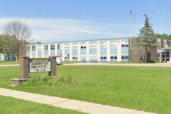 Janesville Middle Schoolers Anticipate Return of Exciting Rec Nites Featuring Swimming, Games, and Dancing
