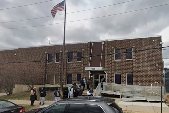 Judge Orders Removal of Controversial ICE Facility Fence in Broadview Amid Protests and Safety Concerns