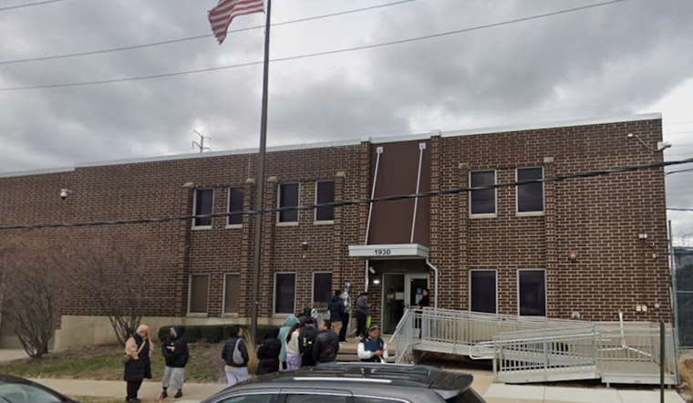 Judge Orders Removal of Controversial ICE Facility Fence in Broadview Amid Protests and Safety Concerns