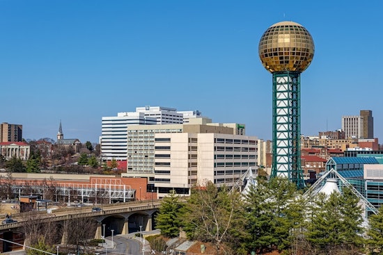 Knoxville Welcomes Clear Skies After Foggy Morning, Sunny Weekend Ahead with Possible Showers by Midweek