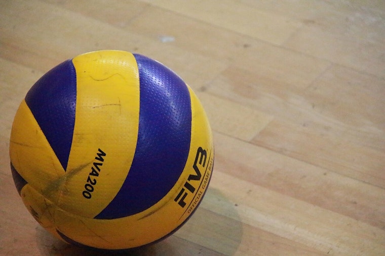 Lady Vols Set to Challenge Undefeated Texas Longhorns in Anticipated Volleyball Clash