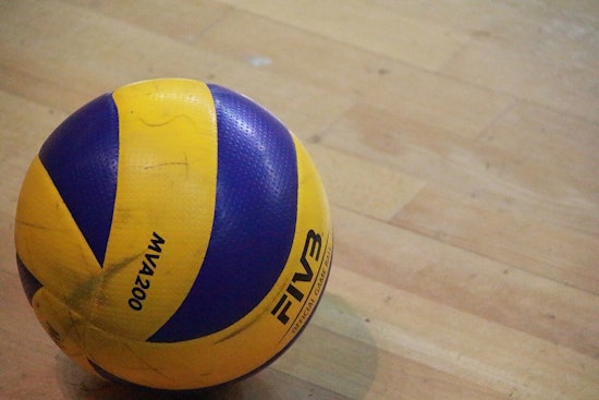 Lady Vols Set to Challenge Undefeated Texas Longhorns in Anticipated Volleyball Clash