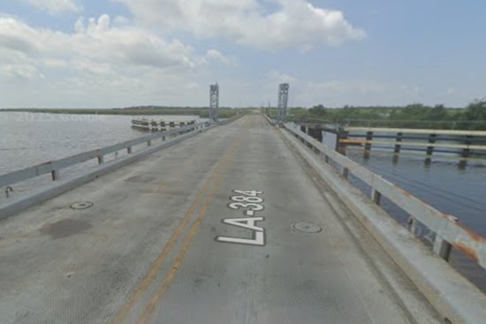 Lake Charles Man Fatally Injured in Crash near Black Bayou Bridge, Seatbelt Not Utilized