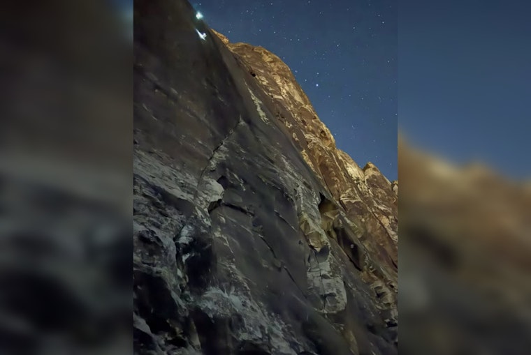 Las Vegas Search and Rescue Team Successfully Extracts Climbers from Treacherous "Prince of Darkness" Route