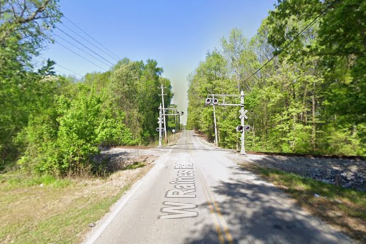 Man Fatally Struck by Train in Westwood, Memphis; Investigation Underway