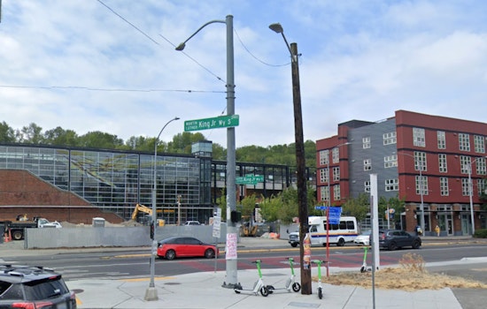 Man Fatally Struck by Vehicle in South Seattle, Police Investigate Mysterious Roadway Death