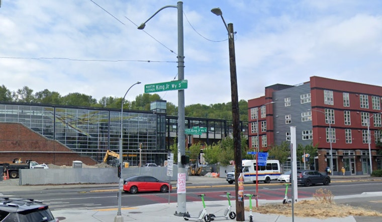 Man Fatally Struck by Vehicle in South Seattle, Police Investigate Mysterious Roadway Death