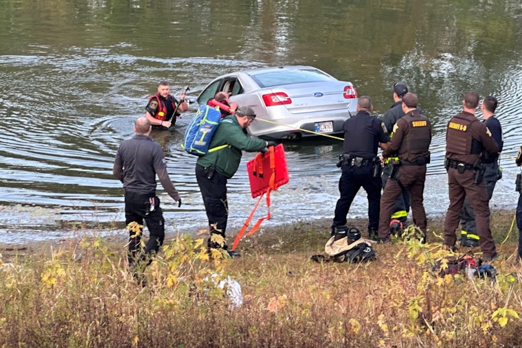 Man Rescued from Submerged Vehicle by First Responders in Columbus, Indiana Following Medical Episode