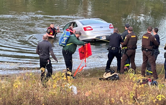 Man Rescued from Submerged Vehicle by First Responders in Columbus, Indiana Following Medical Episode