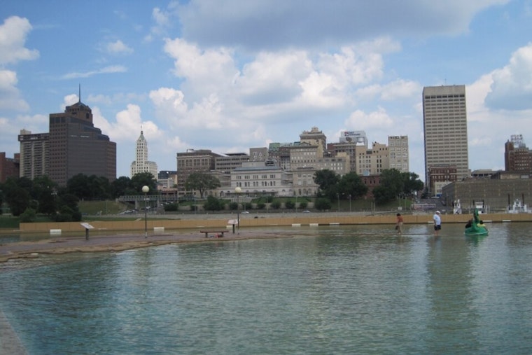 Memphis Weather Update: Sunny Days Ahead with Potential Weekend Showers, Says NWS