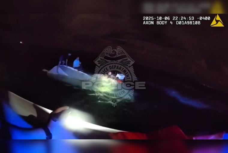 Miami Beach Police Officers Heroically Rescue Four Men from Capsized Boat in Rough Waters
