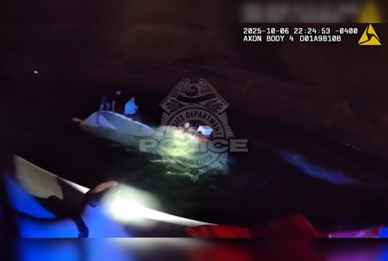 Miami Beach Police Officers Heroically Rescue Four Men from Capsized Boat in Rough Waters