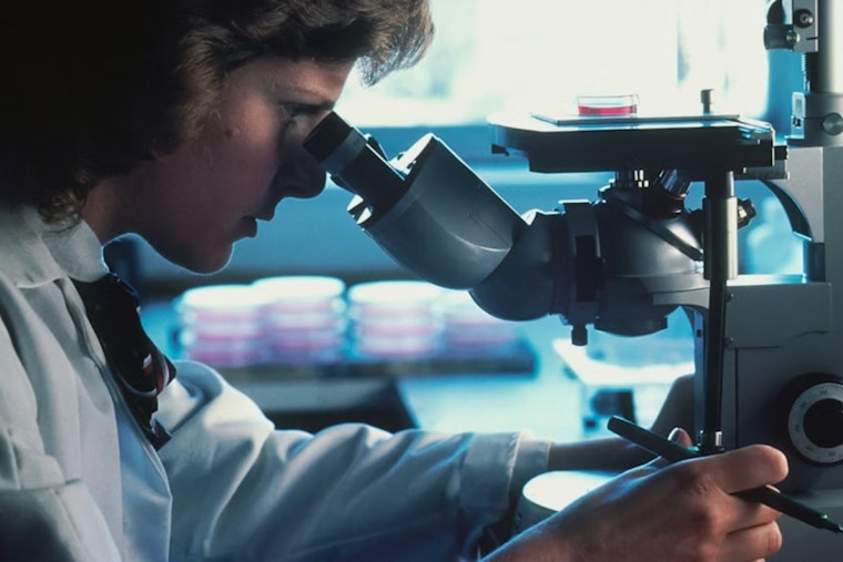 Millennial Cancer Spike Alarms Medics: Cincinnati Expert Urges Early Screenings and Bodily Awareness