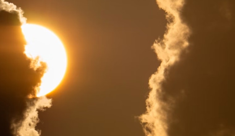 Milwaukee Weekend Forecast Brings Sunshine and Showers with Cool and Pleasant Conditions