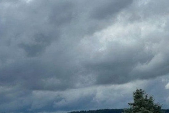 Minneapolis Prepares for Showers and Mild Weather with Sunshine Expected Early Next Week