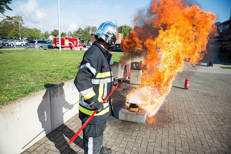 Minnesota Department of Public Safety Educates on Grease Fire Dangers During Fire Prevention Week