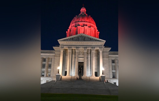 Missouri Capitol Dome Glows Red to Honor Fallen Firefighters as Governor Kehoe Declares Fire Service Memorial Day