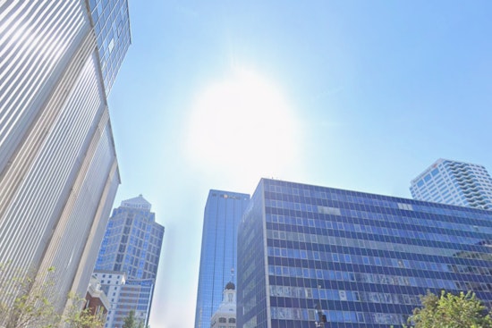 Mixed Bag of Sunshine and Showers Ahead for Tampa, Warns NWS