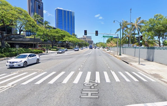 Moped Rider Seriously Injured in Collision With Delivery Truck in Downtown Honolulu