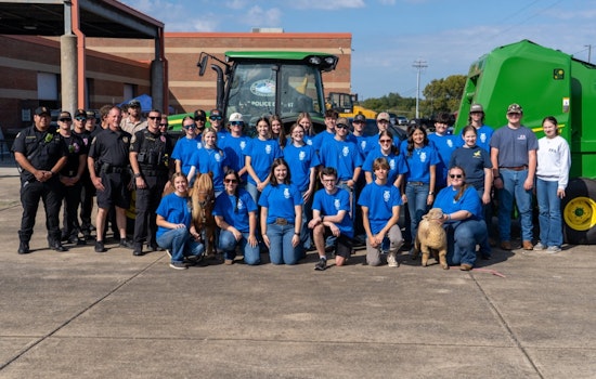 Mt. Juliet High School Celebrates Agriculture: Students and Police Connect at Enriching Ag Day Event