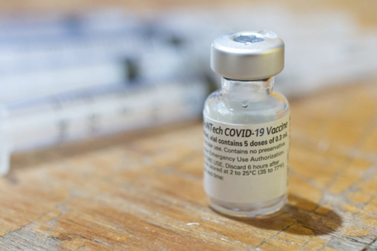 New York Governor Hochul Extends Executive Order to Ensure Access to Latest COVID Vaccines Amidst Federal Delays