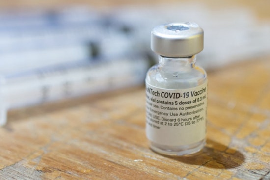 New York Governor Hochul Extends Executive Order to Ensure Access to Latest COVID Vaccines Amidst Federal Delays