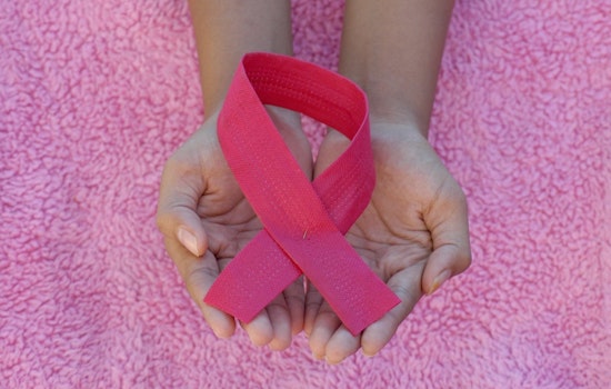 North Bend and Snoqualmie Mayors Unite to Declare October Breast Cancer Awareness Month