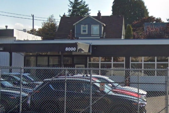 North Seattle Smoke Shop Hit in Early Morning Smash and Grab, Police Seek Information