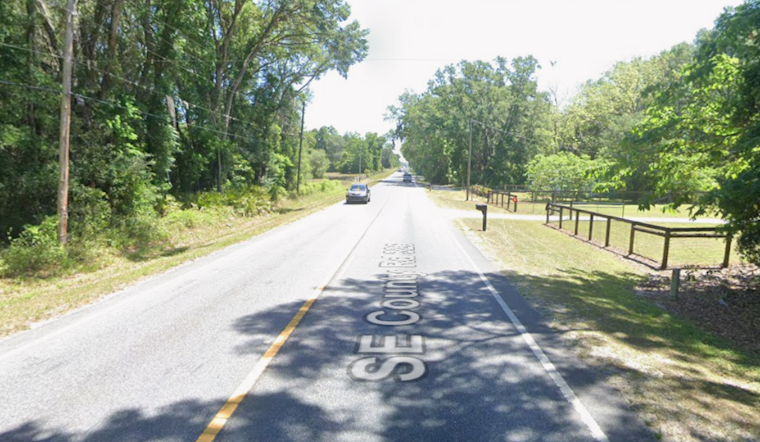Ocala Cyclist Fatally Struck by Car on County Road 326 in Marion County