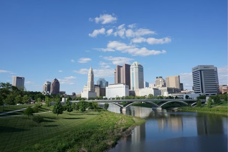 Ohio Welcomes Mild Autumn Weekend with Mostly Sunny Skies and Dry Conditions