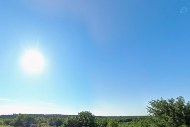 Oklahoma City Welcomes Autumn with Sun-Filled Skies and Mild Temperatures