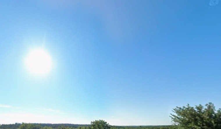 Oklahoma City Welcomes Autumn with Sun-Filled Skies and Mild Temperatures