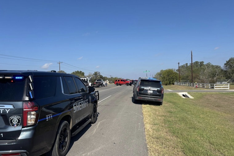 One Dead, Several Injured in Multi-Vehicle Collision on U.S. Hwy 87 in La Vernia