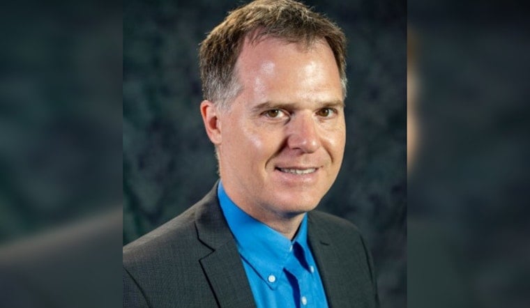 Palm Beach County's Douglas Crane Honored as SEFLIN's 2025 Library Administrator of the Year in Miami