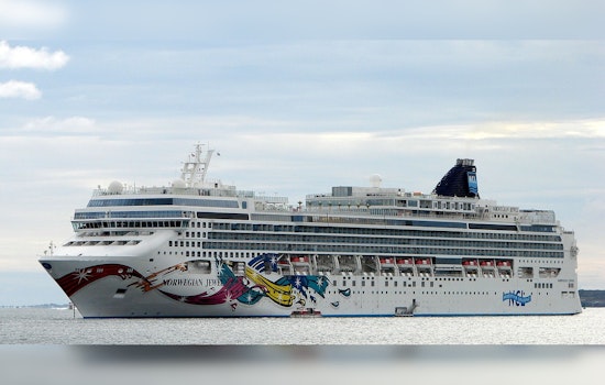 Passenger Falls Overboard on Norwegian Cruise Line Journey from Portugal to Miami, Search Efforts Unsuccessful