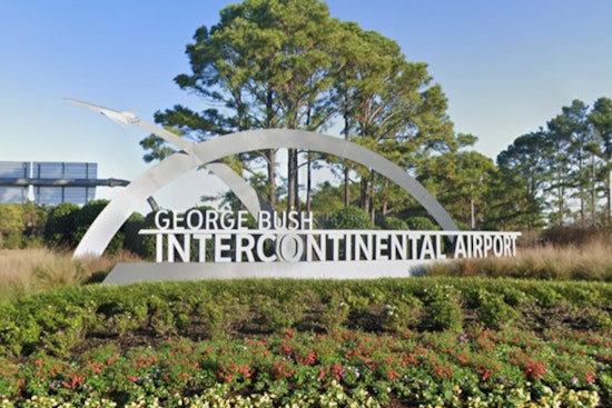 Passengers Experience Panic as Tires Blow on United Flight 2662 During Houston Landing