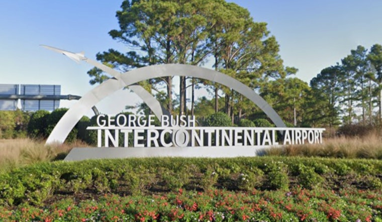 Passengers Experience Panic as Tires Blow on United Flight 2662 During Houston Landing