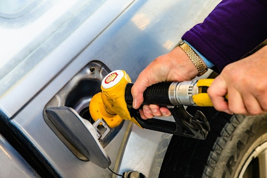 Peoria Gas Prices Follow National Downtrend, Potential Drop Below $3 Per Gallon Imminent