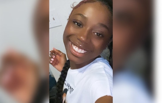 Philadelphia Police Seek Public's Help in Locating Missing 15-Year-Old Yanira Robinson from Lesher Street