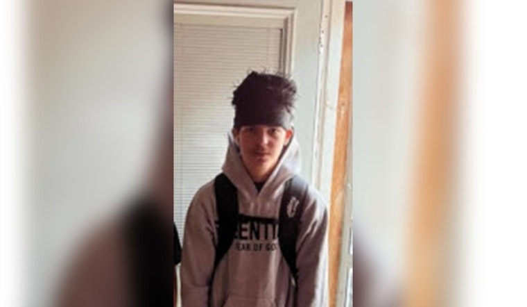 Philadelphia Police Seek Public's Help to Find Missing Teen Jayden Perez from Emerald Street Area
