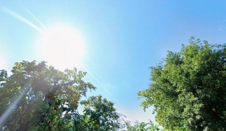 Philadelphia to Enjoy Warm, Sunny Fall Days with Brief Midweek Showers According to NWS Forecast