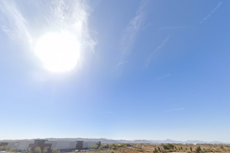 Phoenix, AZ Welcomes a Week of Sunshine and Mild Winds, Perfect for Outdoor Activities