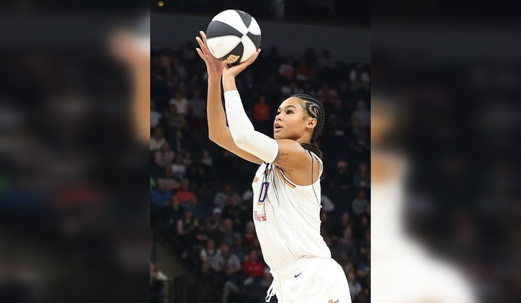 Phoenix Fans Rally at Title 9 Sports Grill for Mercury's WNBA Finals Run