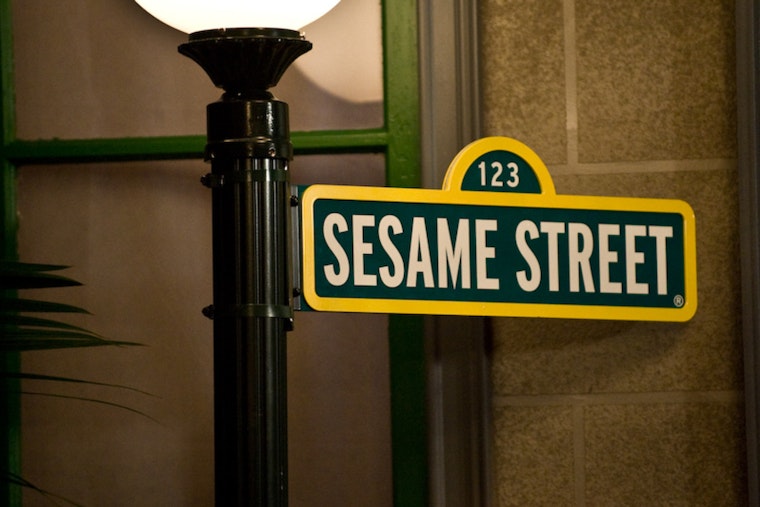 Phoenix Libraries Celebrate Sesame Street Week with Educational Fun for Families