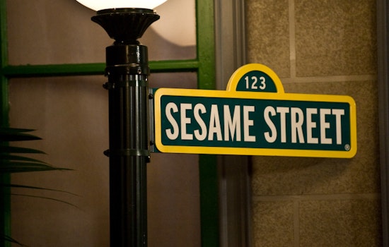 Phoenix Libraries Celebrate Sesame Street Week with Educational Fun for Families