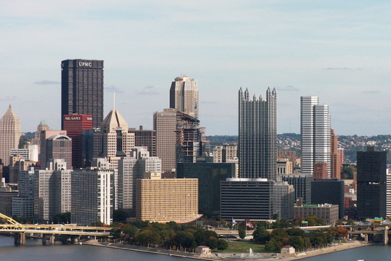Pittsburgh's Weather Mix: Light Showers, Warm Tuesday, and Chilly Midweek Ahead