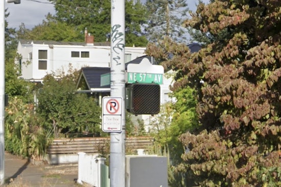 Portland's NE 57th and Halsey Intersection Gets Traffic Signal Upgrade, Expect Minor Delays
