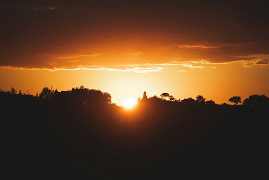 Raleigh Welcomes Return of Sunshine Amid Mild Autumn Temperatures, NWS Forecasts Clearing Skies